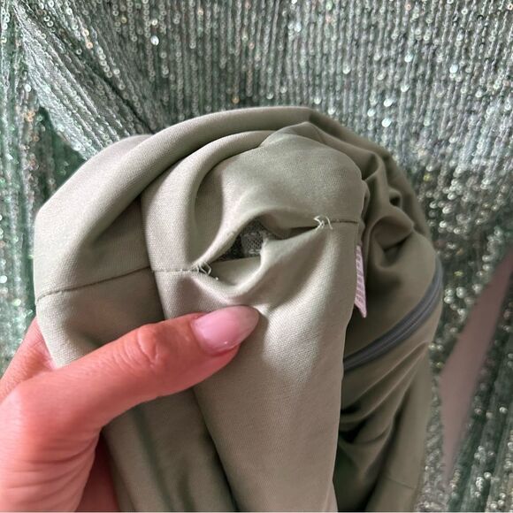 Mac Duggal Sequin Blouson Sleeve Dress - Picture 9 of 9